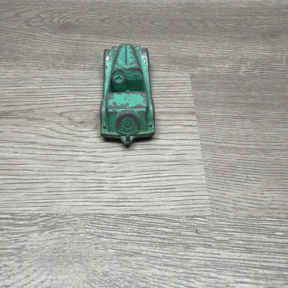 VTG 1950s Green Midgetoy Diecast Metal Car Rockford Ill&Tootsietoy Thunderbird